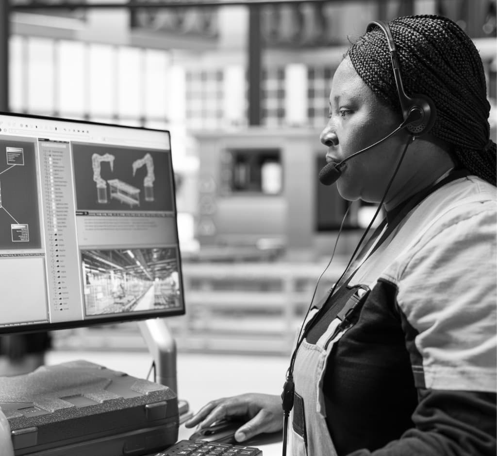 Support specialist wearing a headset